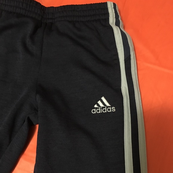 Adidas boys pants - Picture 6 of 6